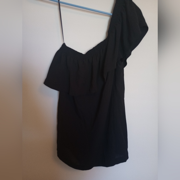 NWT Marled Women's Size Medium Black One Shoulder Top - Picture 3 of 4